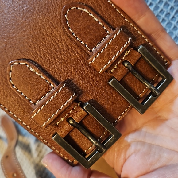 **SOLD** wide saddle hide leather belt, to fit 32-35in waist 12-14 brass buckles - Picture 2 of 16